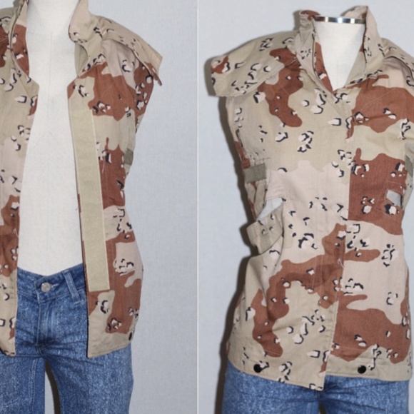 Authentic Brown Military Vest - Picture 2 of 16